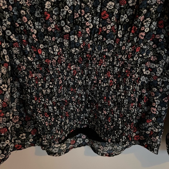 Abercrombie blouse - Picture 3 of 4